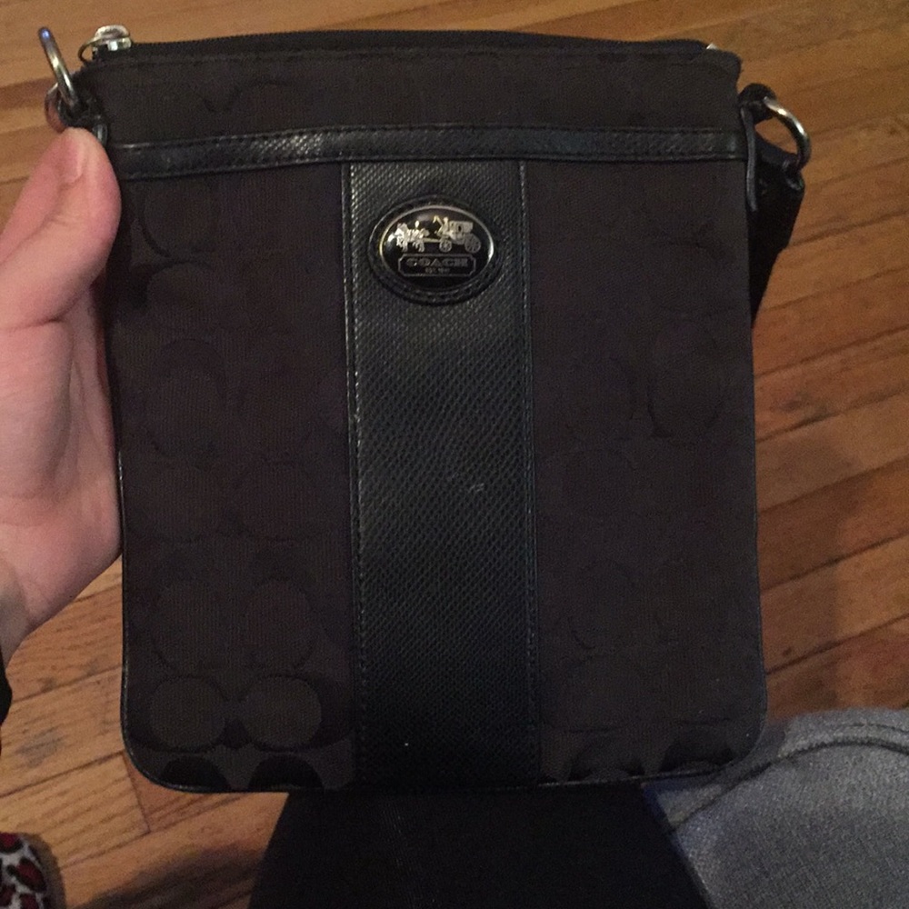 Used coach shoulder bag